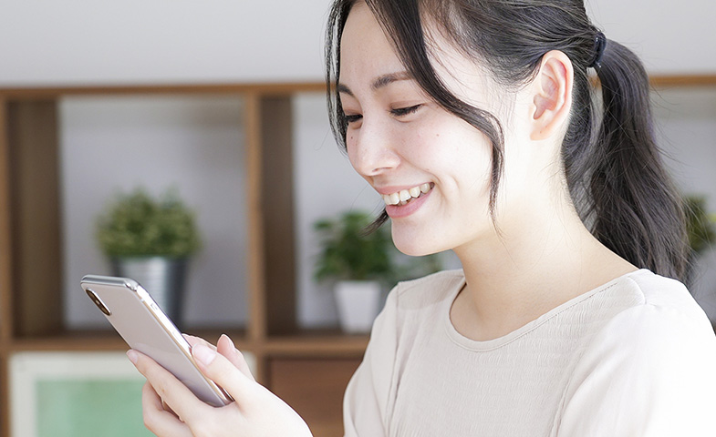 東京都港区新橋の親知らず抜歯専門の歯医者・歯科【東京新橋歯科口腔外科】はスマホ1台でWEB予約・受付が可能。迅速な抜歯治療
